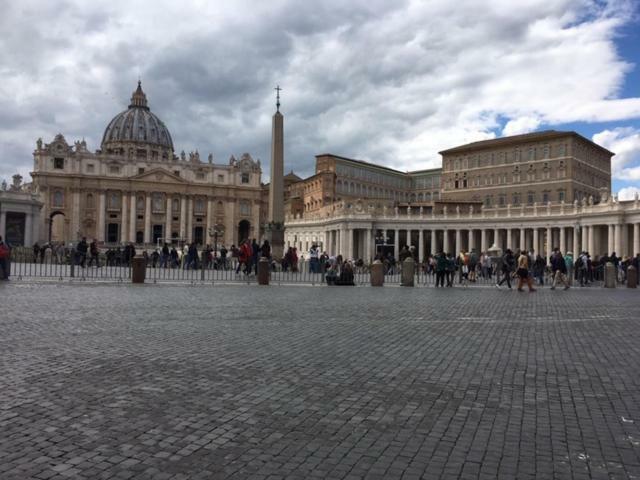 Bed and Breakfast Affreschi A San Pietro Рим Экстерьер фото