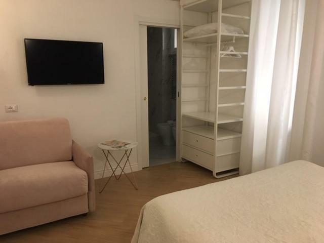 Bed and Breakfast Affreschi A San Pietro Рим Экстерьер фото