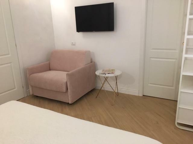Bed and Breakfast Affreschi A San Pietro Рим Экстерьер фото